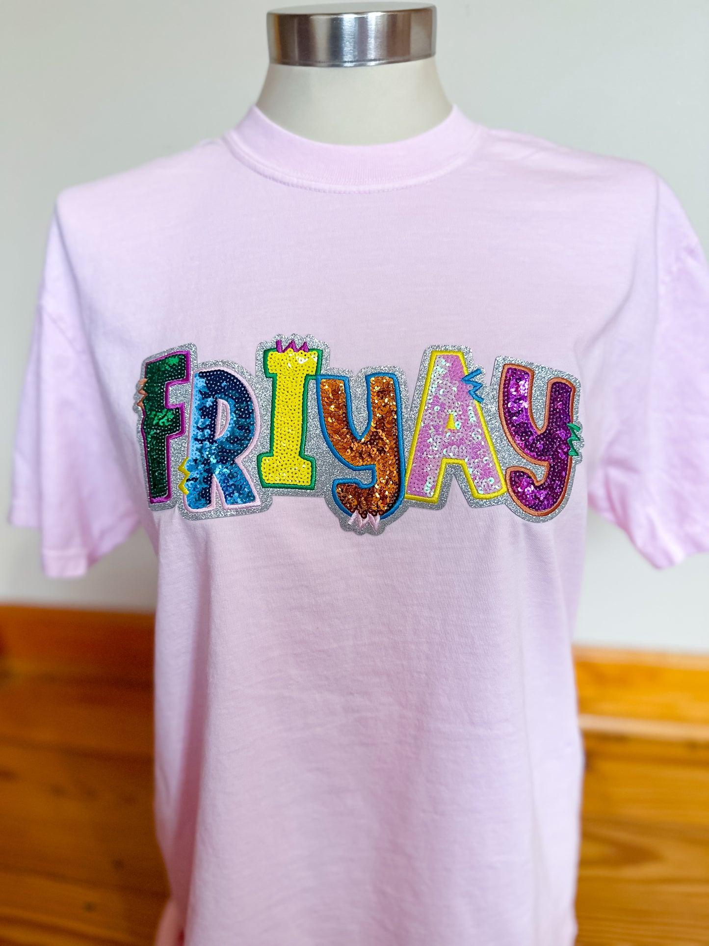 Friyay Short Sleeve Patch T-Shirt