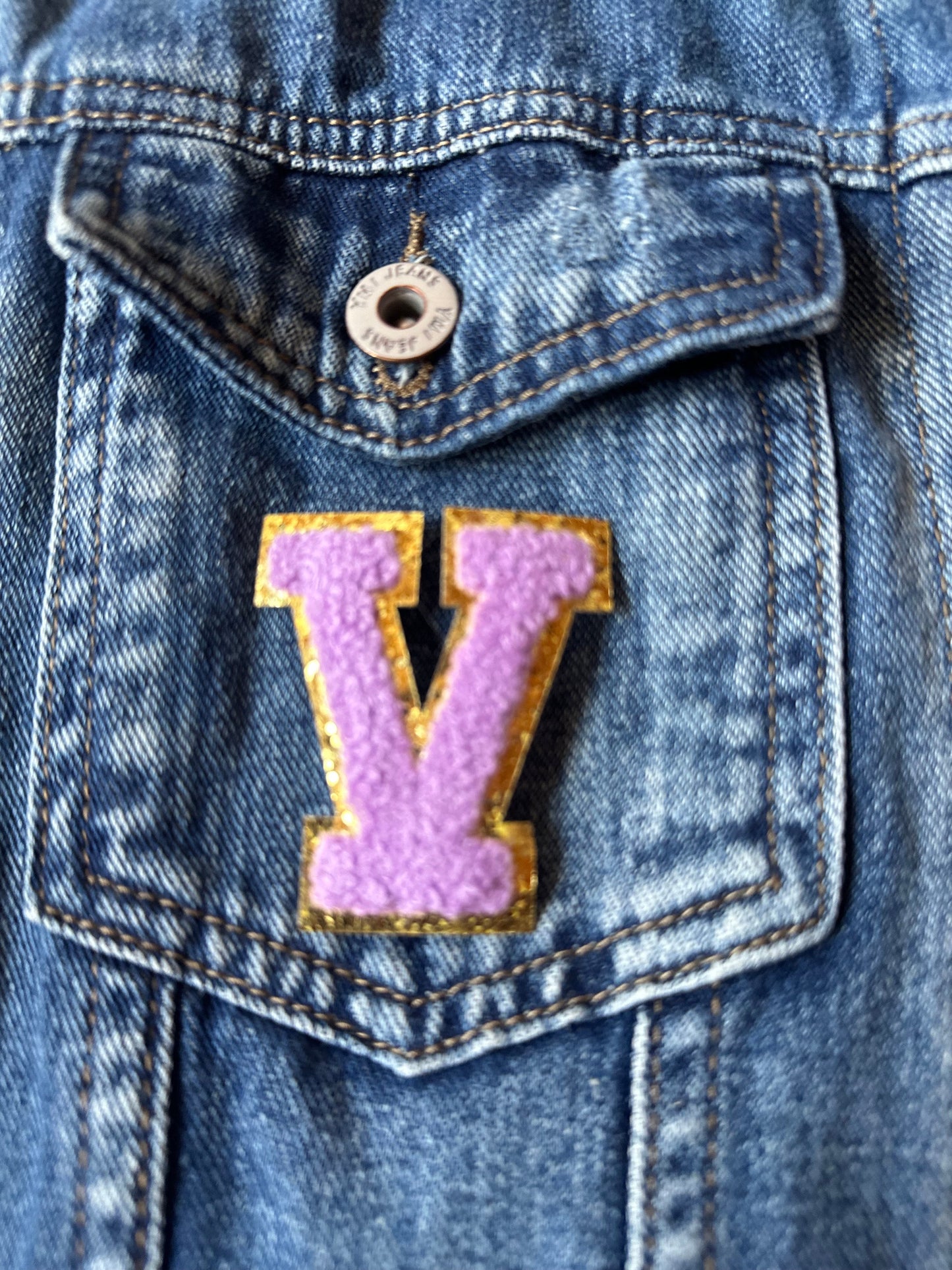 V